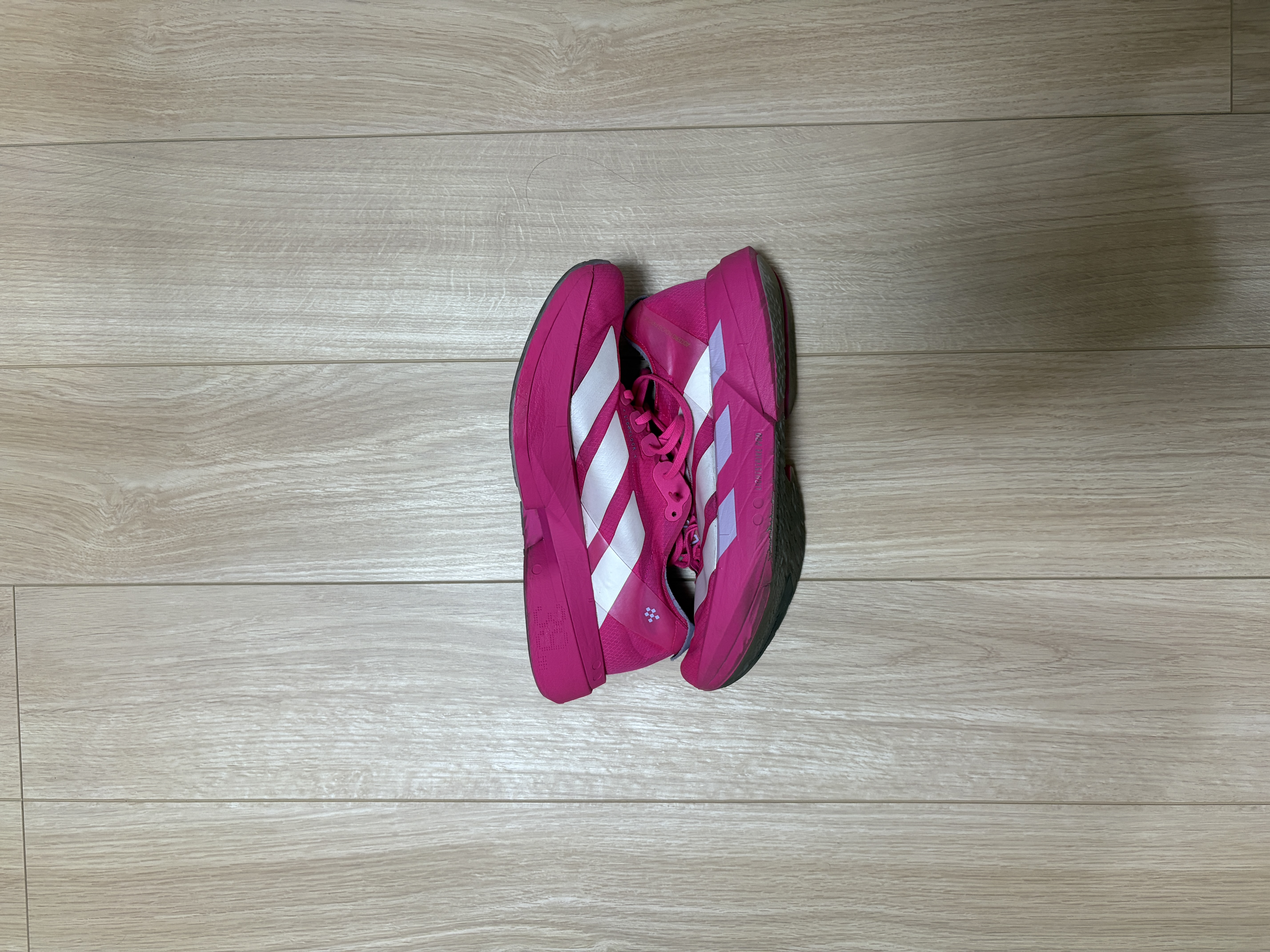 ADIZERO ADIOS PRO 4。東京マラソンと箱根駅伝のレースで使用